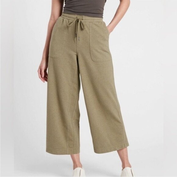 Athleta High Rise Wide Leg Crop Pants Athleisure Farallon Neutral Stretch Travel - Picture 1 of 8